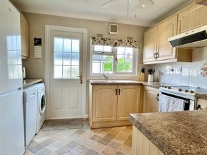 Photo 15- click for photo gallery